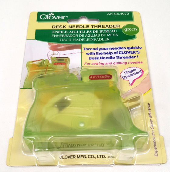 Clover Desk Needle Threader, Green (4072)